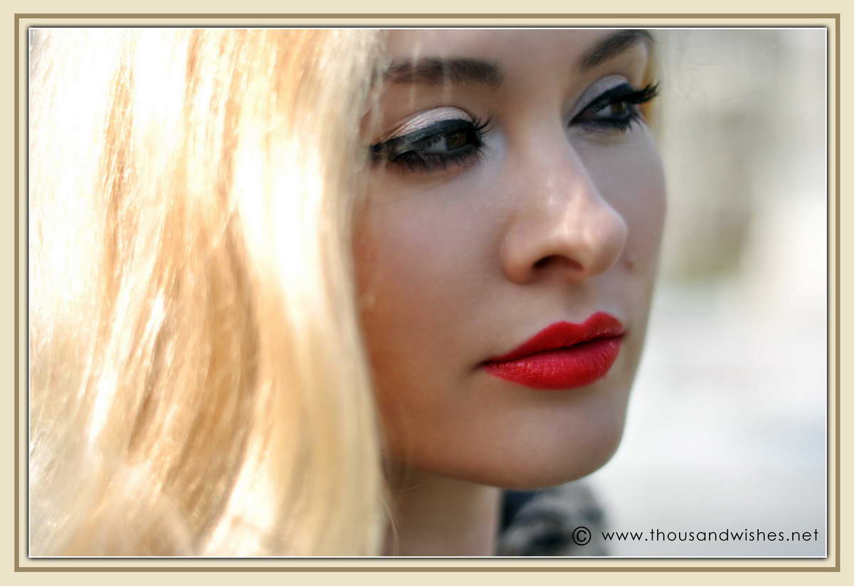 04_blonde_red_lips