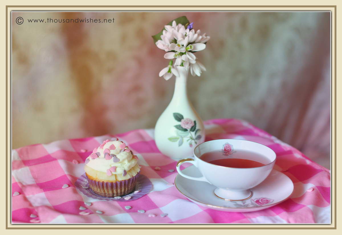 08_spring_pineapple_cheese_frosting_cupcakes