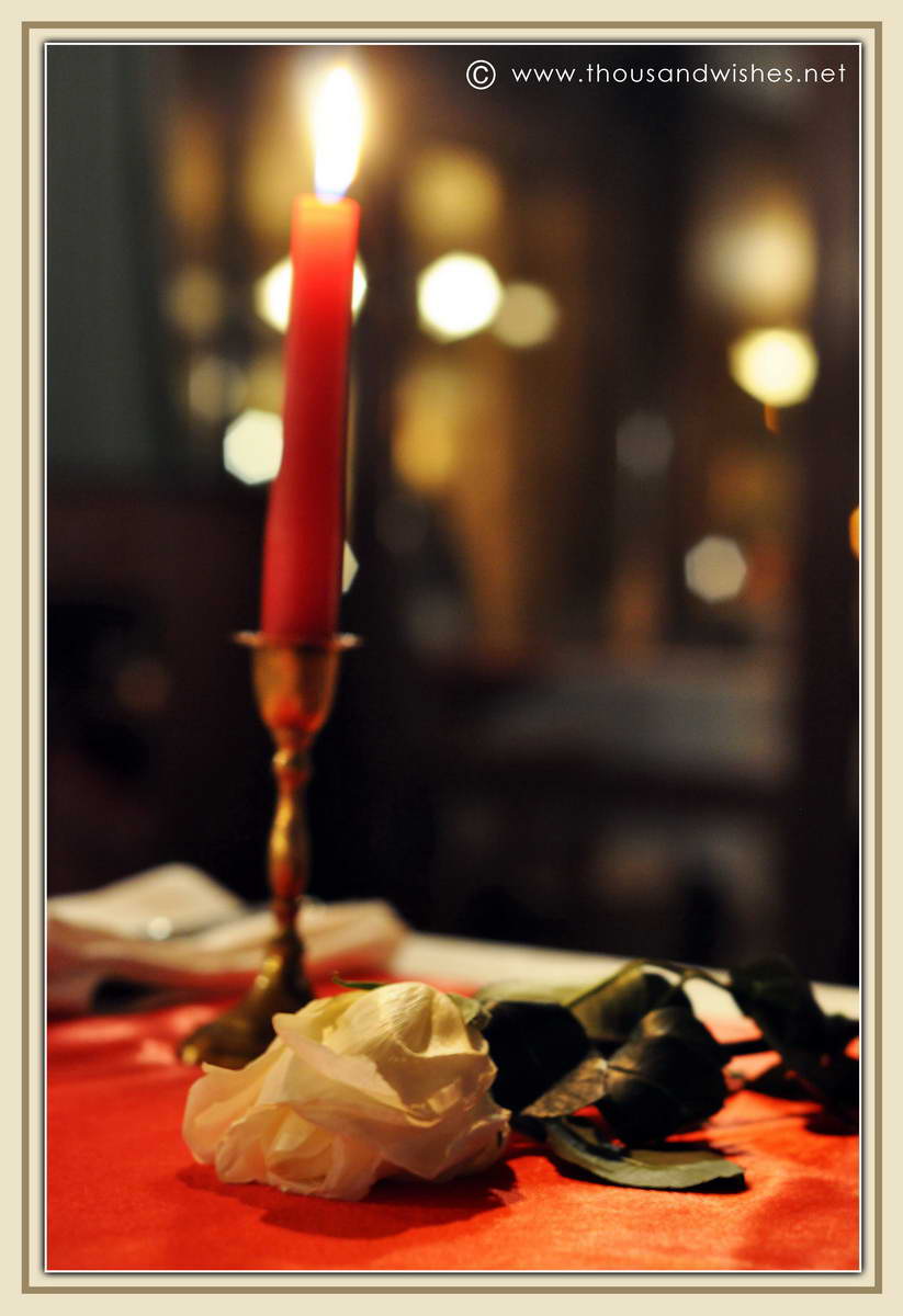 25_white_rose_candle