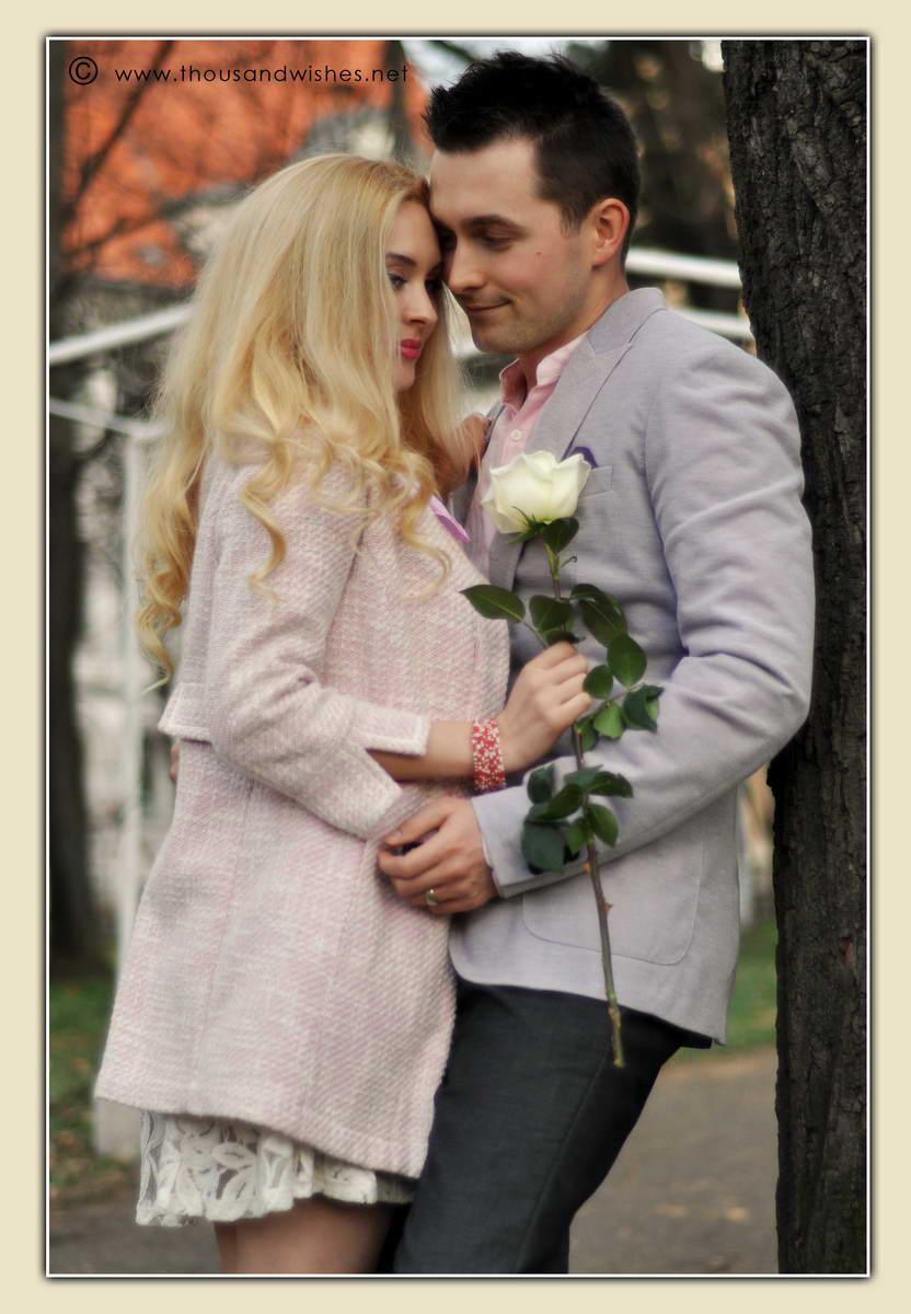 28_couple_in_love_pink